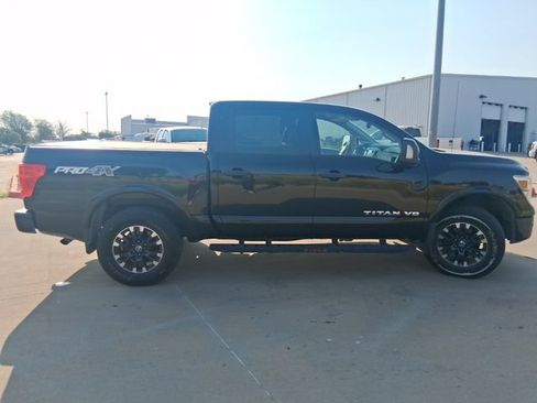Used 2019 Nissan Titan PRO-4X w/ Pro-4x Convenience Package AWD/4WD image 7