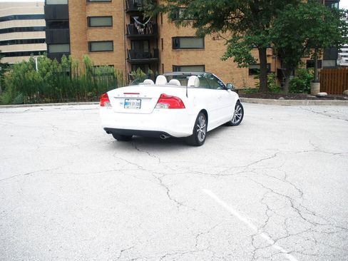 Used 2011 Volvo C70 T5 w/ Convenience Pkg FWD image 20