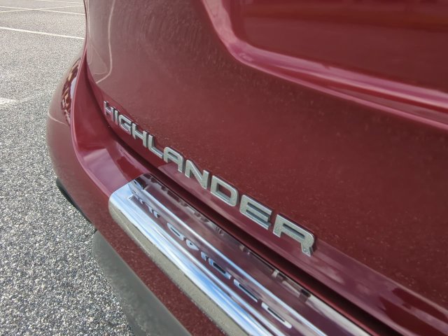 Certified 2020 Toyota Highlander Platinum AWD/4WD image 13