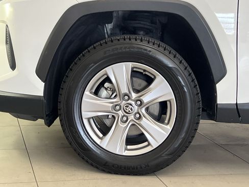 Used 2024 Toyota RAV4 XLE FWD image 11