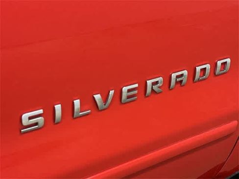 Used 2017 Chevrolet Silverado 1500 LT w/ All Star Edition image 26
