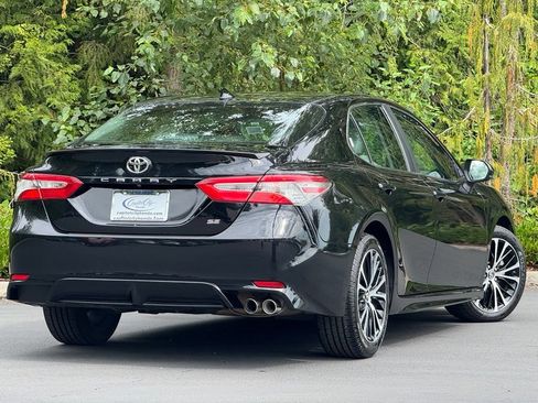 Used 2019 Toyota Camry SE w/ Carpet Mat Package FWD image 33