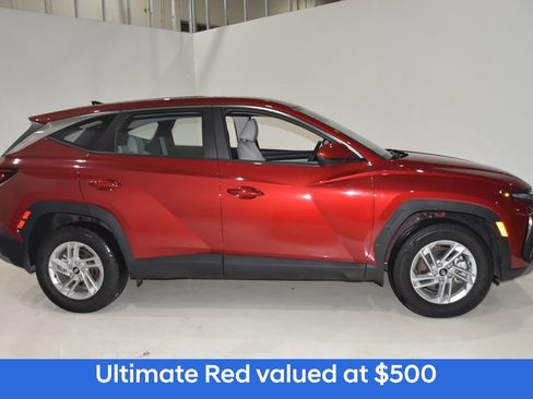 Certified 2025 Hyundai Tucson SE AWD/4WD image 4