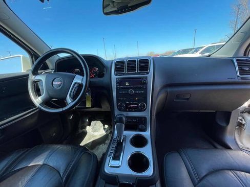 Used 2011 GMC Acadia SLT image 32
