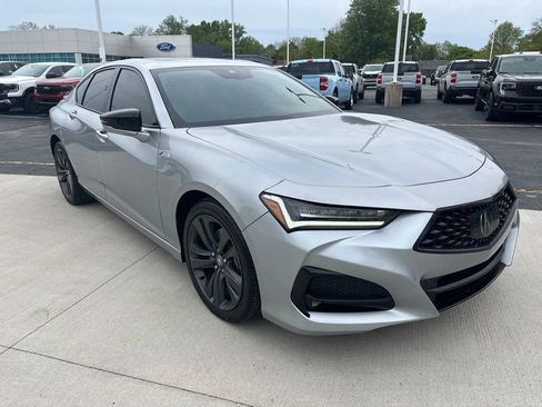 Used 2022 Acura TLX w/ A-SPEC Pkg FWD image 4