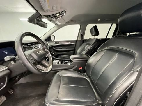 Used 2021 Jeep Grand Cherokee L Limited AWD/4WD image 17