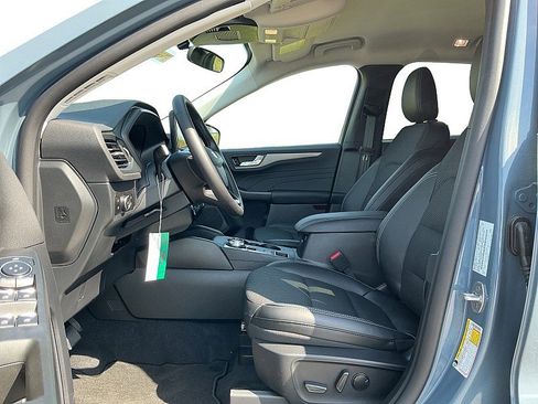 New 2026 Ford Escape SE image 10