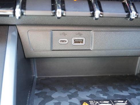 Certified 2023 Chevrolet Colorado LT w/ LT Convenience Package III image 26