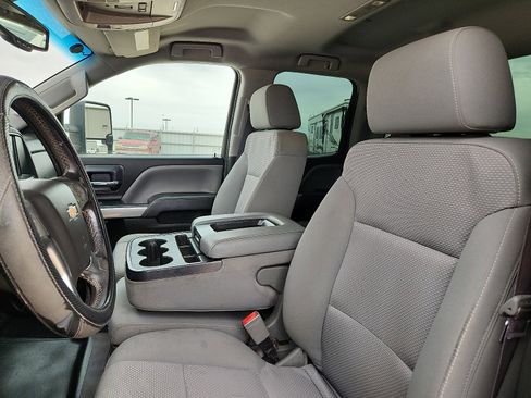 Used 2017 Chevrolet Silverado 2500 LT image 12