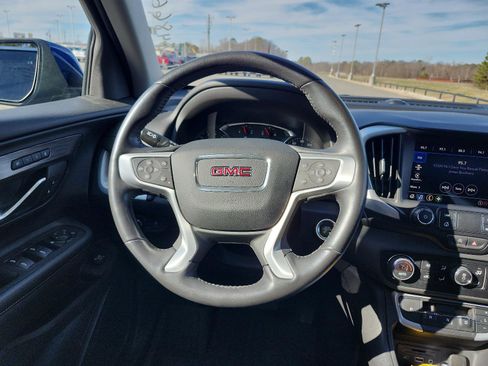 Certified 2022 GMC Terrain SLT image 12