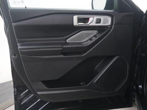 Used 2020 Ford Explorer ST w/ Premium Technology Package image 22