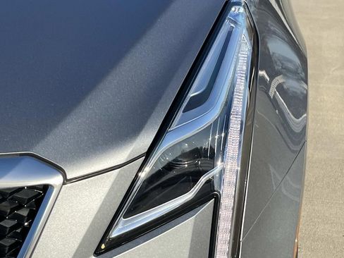 Certified 2024 Cadillac XT5 Sportv w/ Platinum Package image 9