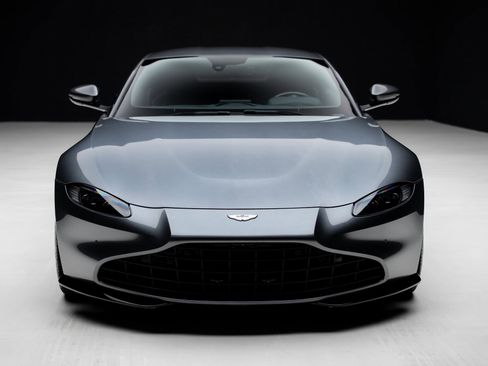 Used 2022 Aston Martin V8 Vantage image 6