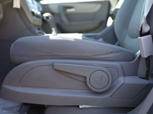 Used 2017 Chevrolet Traverse LS FWD image 13