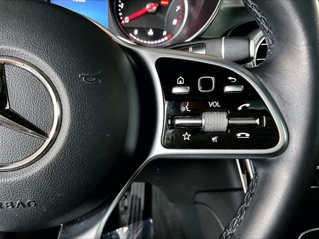 Used 2022 Mercedes-Benz GLC 300 image 21