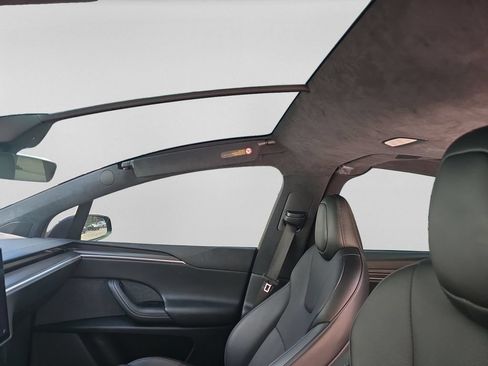 Used 2024 Tesla Model X Plaid AWD/4WD image 18