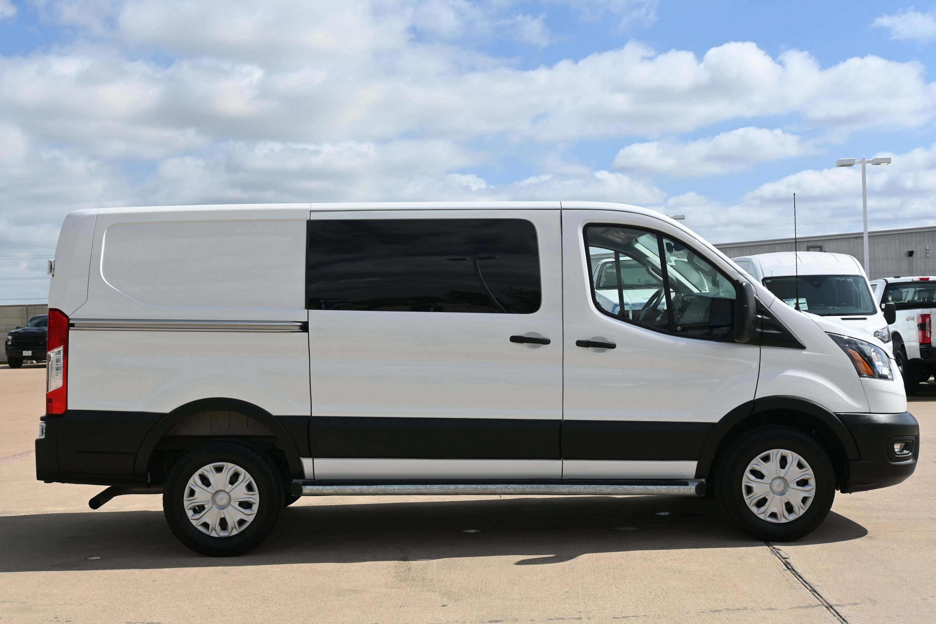 Used 2025 Ford Transit 250 Low Roof w/ Exterior Upgrade Package RWD image 11