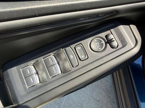 Used 2023 Honda Accord EX image 25