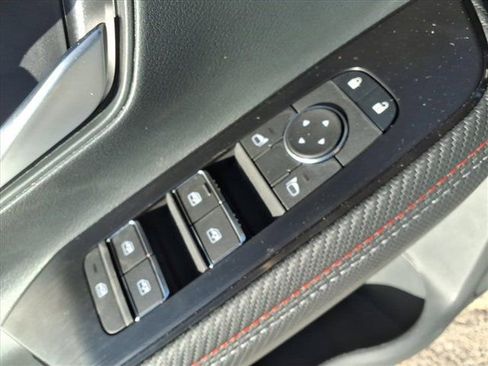 New 2026 Nissan Kicks SR image 18