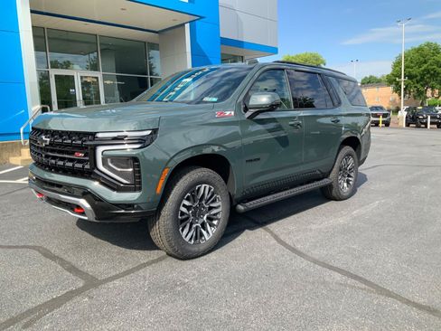 New 2026 Chevrolet Tahoe Z71 w/ Comfort Package AWD/4WD image 3