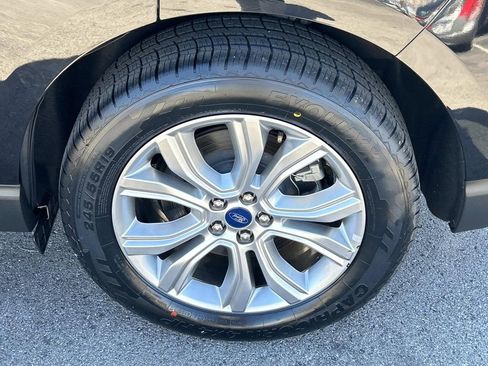 Used 2022 Ford Edge Titanium image 15