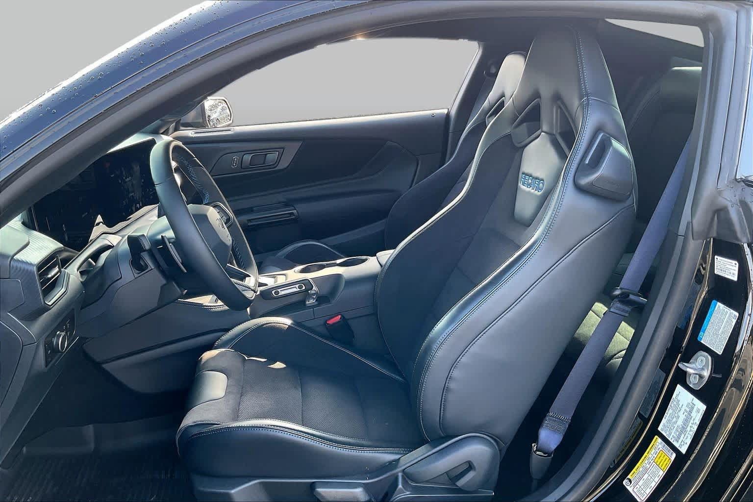Used 2025 Ford Mustang Dark Horse RWD image 7