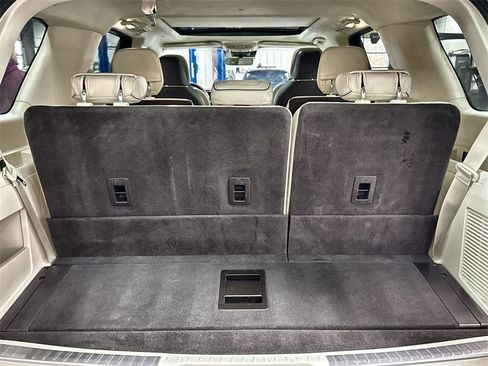 Used 2020 Lincoln Navigator Black Label w/ Cargo Convenience Package image 30