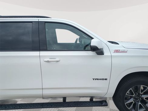 Used 2022 Chevrolet Tahoe Z71 w/ Luxury Package AWD/4WD image 35