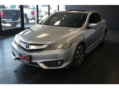 Used 2017 Acura ILX FWD image 3