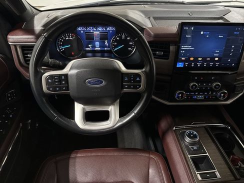 Used 2024 Ford Expedition Max Limited RWD image 11