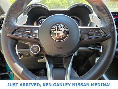 Used 2024 Alfa Romeo Tonale Veloce AWD/4WD image 12