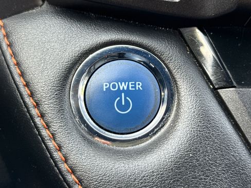 Certified 2018 Toyota RAV4 SE AWD/4WD image 30