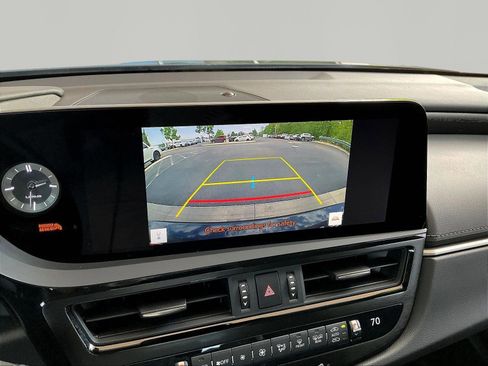 Used 2024 Lexus ES 350 w/ Premium Package FWD image 14