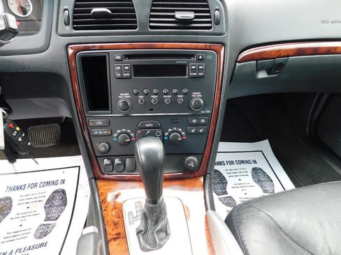 Used 2007 Volvo XC70 image 30