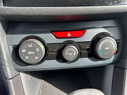 Used 2018 Subaru Impreza 2.0i Premium image 27