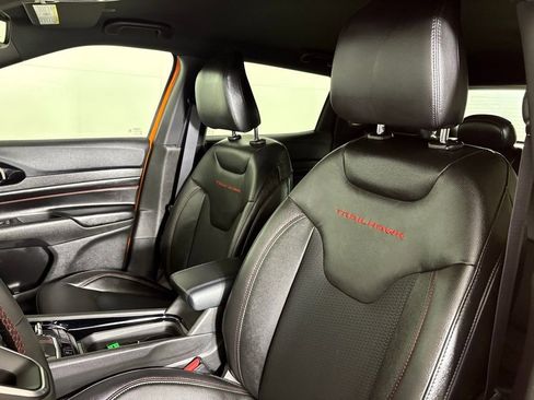 New 2026 Jeep Compass Trailhawk w/ Trailer Tow Group image 18