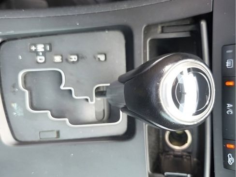Used 2012 MAZDA MAZDA3 i Touring FWD image 21
