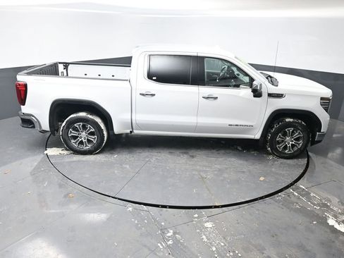 Used 2025 GMC Sierra 1500 SLT image 44