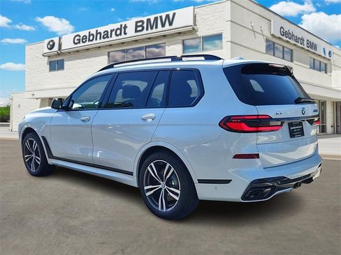 New 2025 BMW X7 M60i image 7