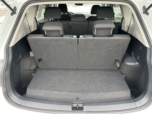 Used 2024 Volkswagen Tiguan S image 27