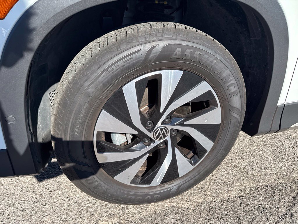 Used 2025 Volkswagen Tiguan S FWD image 12