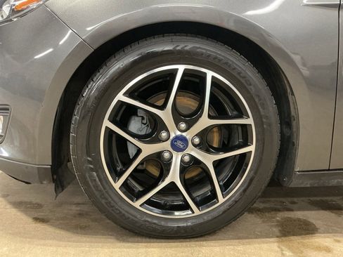 Used 2017 Ford Focus SEL image 27