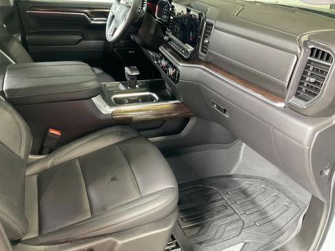 Used 2024 GMC Sierra 1500 Elevation w/ Elevation Premium Package AWD/4WD image 25