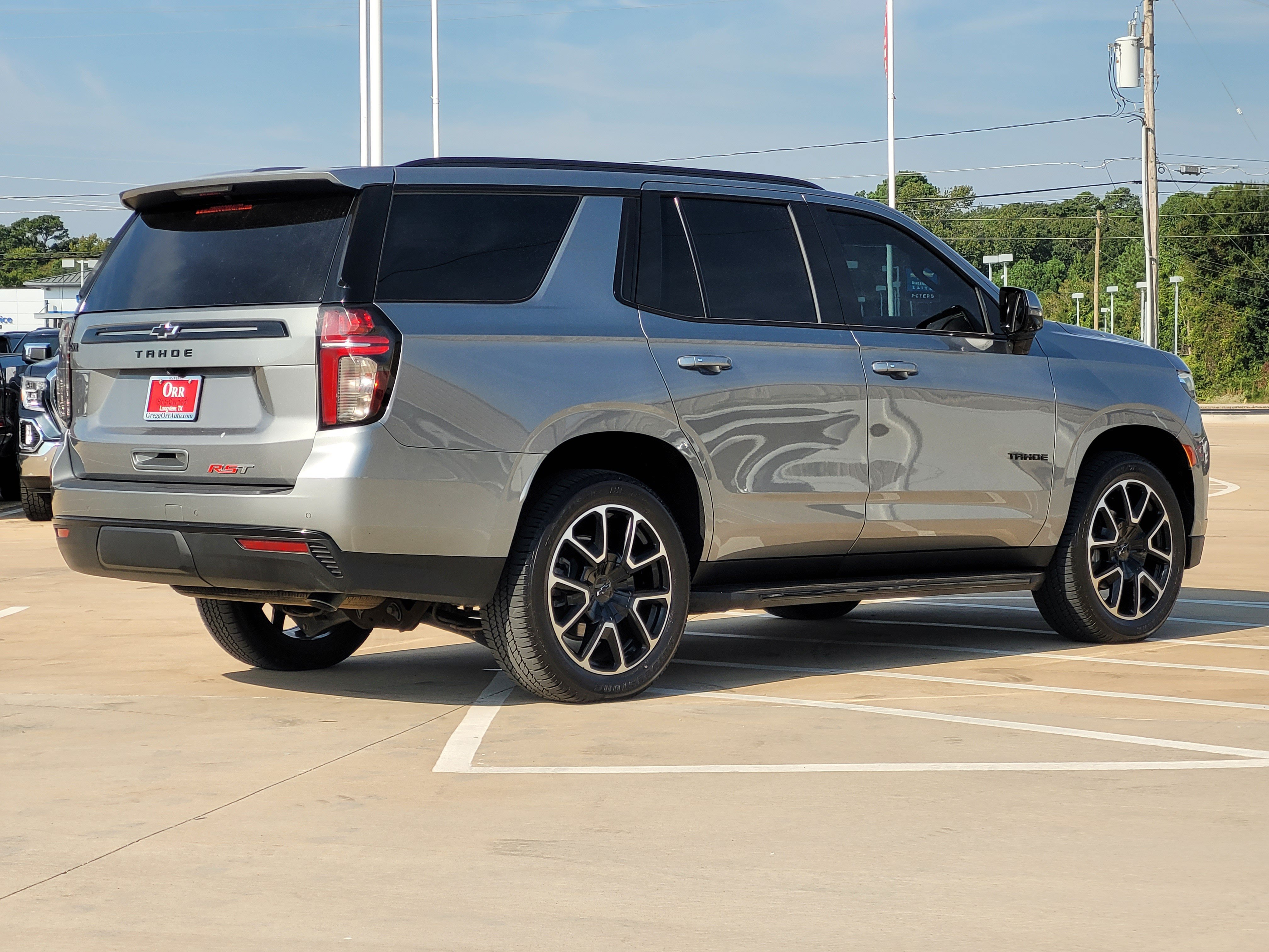 Used 2023 Chevrolet Tahoe RST w/ Luxury Package RWD image 4