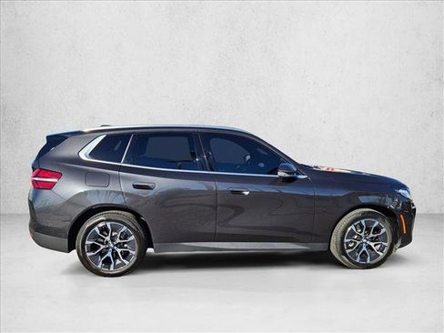 Certified 2025 BMW X3 xDrive30i w/ Premium Package image 4