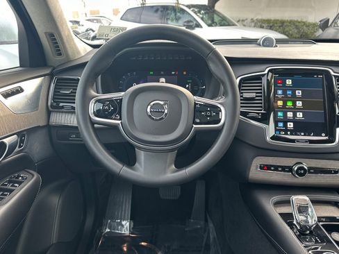 Certified 2023 Volvo XC90 T8 Ultimate image 17