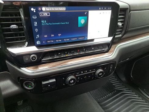 Used 2025 Chevrolet Silverado 1500 LT image 13