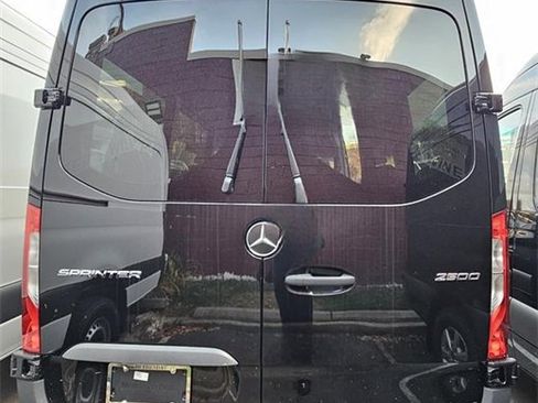 New 2024 Mercedes-Benz Sprinter 2500 image 2