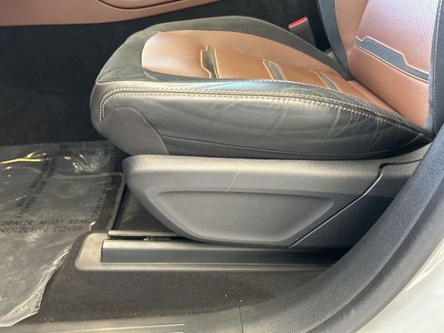 Used 2024 Mercedes-Benz GLS 63 AMG 4MATIC image 58