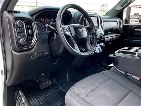 Used 2024 Chevrolet Silverado 2500 W/T w/ WT Convenience Package image 8